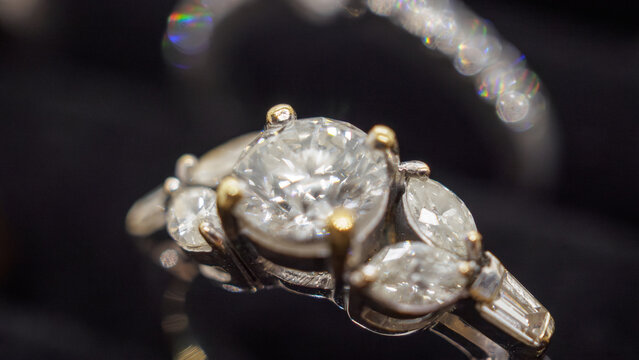 jewelry diamond rings show in luxury retail store window display showcase