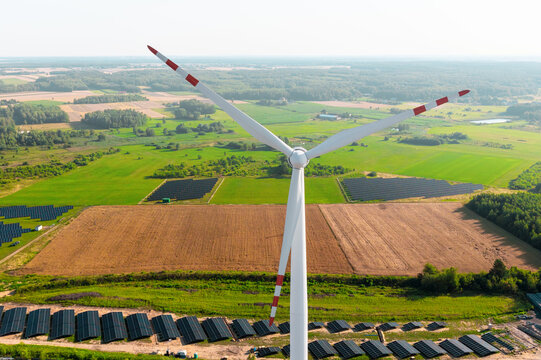 Renewable energy sources wind and solar power