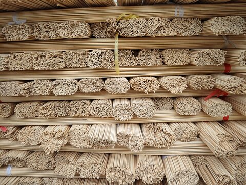 Raw Wooden Sticks for Disposable Chopstick Manufacturing