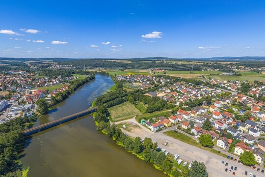 Die oberpf&auml;lzer Kreisstadt Schwandorf an der Naab aus der Vogelperspektive