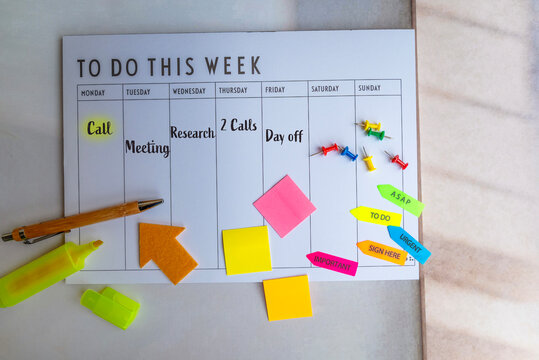 Weekly schedule paper planner organizer 