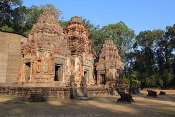 Fototapeta premium ruined khmer hindu and buddhist temple (preah ko) in angkor in siem reap in cambodia 