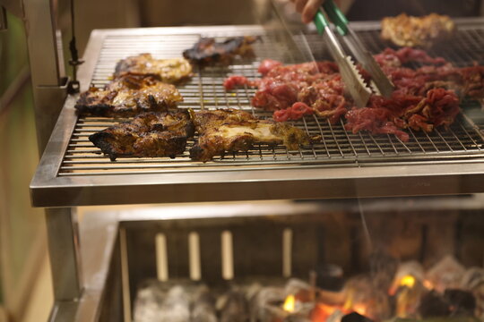 meat on grill 