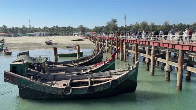 Fishing Boats and Tourists at Saint Martin&rsquo;s Island Jetty, Bangladesh, Timelapse