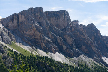 Obraz premium Idyllic mountain landscape in the Alps with blooming meadows, Alpe di Cisles, Seceda Ridgeline, Dolomiti , Pieralongia, Col Raiser