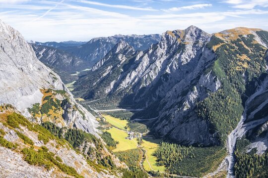 Falzthurnthal, mountains and mountain valleys, view, Eng, Hinterri&szlig; community, Karwendel mountains, Karwendel Alpine Park, Tyrol, Austria