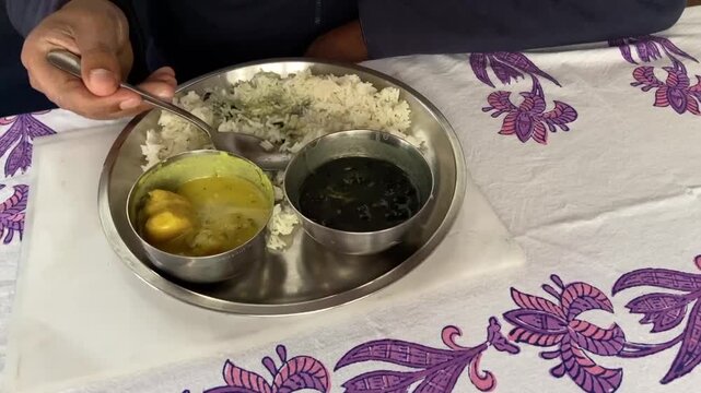 Timelapse of Eating Traditional Kumaoni Cuisine Bhat ki Dal, Kadi, and Rice in Uttarakhand, India
