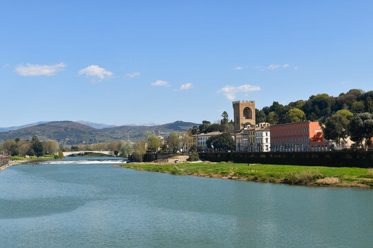Scenic view of the historic San Niccolo tower and Arno river in Florence, Tuscany, Italy