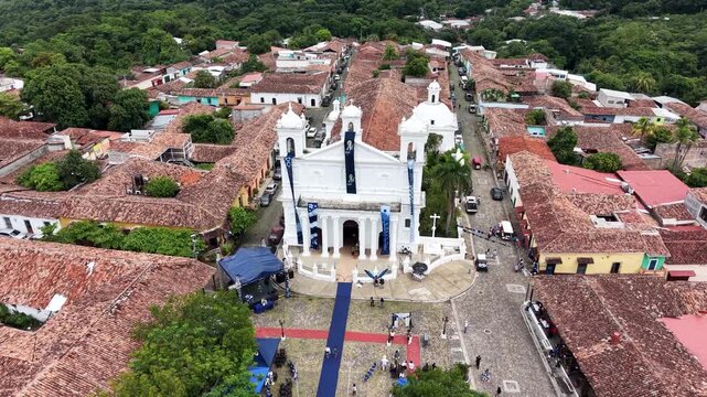 View of the colonial town of Suchitoto, El Salvador, Central America