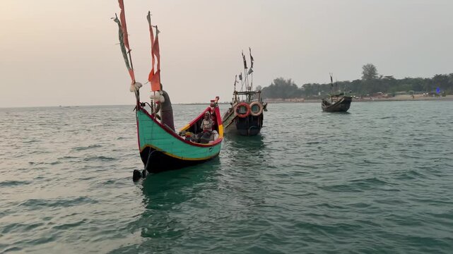 Colorful Wooden Fishing Boats off Saint Martin&rsquo;s Island, Bangladesh