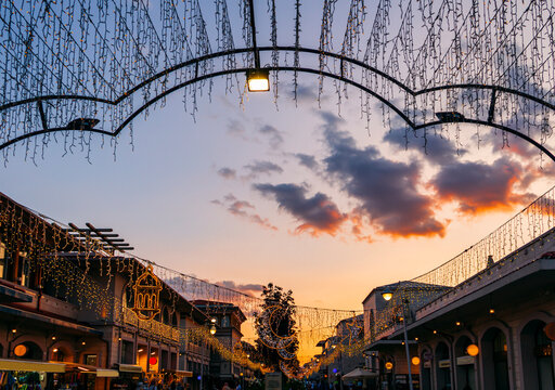View of Konya T&uuml;rbe Front Bazaar at sunset.

