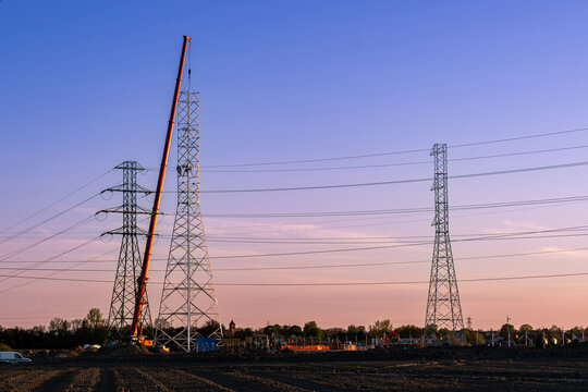 Lattice Pylon Assembly with Heavy Crane Equipment