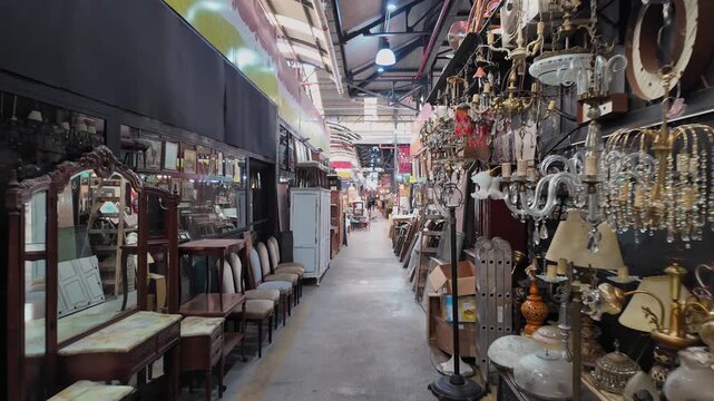 First Person Walkthrough along Flea Market Aisles in Buenos Aires