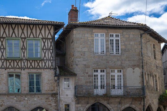 Saint-L&eacute;onard-de-Noblat is a French town and commune, located in the Limousin region, Haute-Vienne department,
