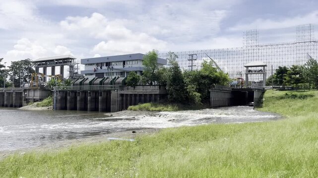 Bueng Nong Bon Pumping Station and Inlet Sluice Gate, designed to address flooding issues in eastern Bangkok.