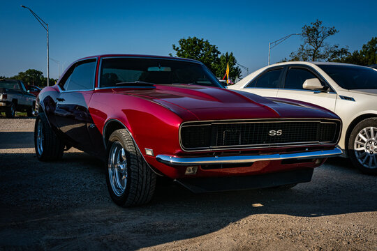 1968 Chevrolet Camaro RS SS red coupe three-quarter