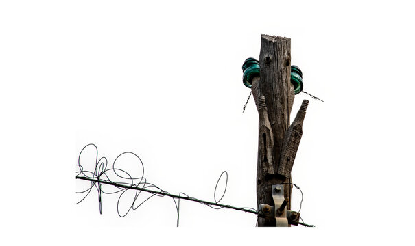Antiguo Poste de madera para distribuci&oacute;n de red el&eacute;ctrica, en formato png.