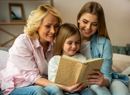 Three Generations Reading Together.