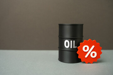 Obraz premium Oil barrel and percentage discount. Premium and discounted contract prices. Crude oil trading, pricing strategy, market negotiations and energy costs. Commodity contracts and business pricing.