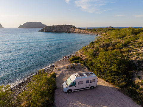 Nestled in the beautiful Cyclades, Nerodafni Beach in Milos offers stunning sea views and a peaceful atmosphere. Visitors enjoy the sun and tranquility surrounded by nature's beauty.