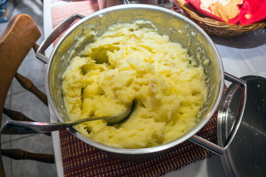 mashed potatoes in a bowl