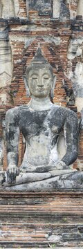 Buddha statue, Bhumispara mudra, Buddha Gautama at the moment of enlightenment, Wat Mahathat temple complex, UNESCO World Heritage Site, Ayutthaya, Thailand