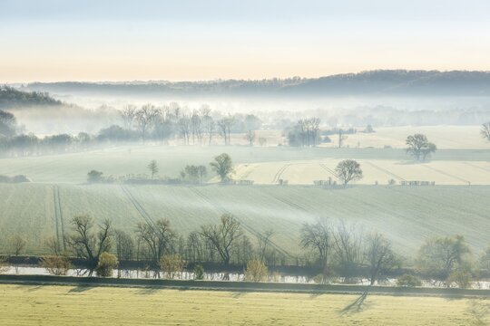 Morning atmosphere in the Saale Valley, fog sweeps through the valley, Naumburg, Saxony-Anhalt, Germany