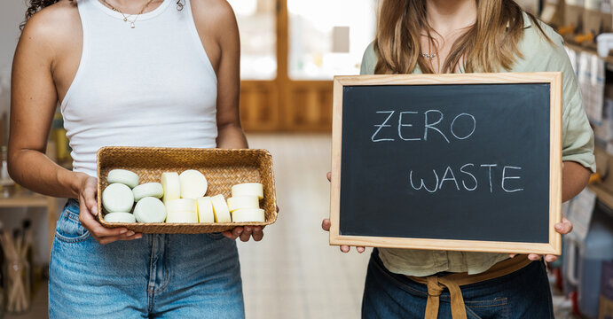 Women promoting zero waste with natural hygiene products