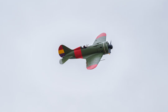 Polikarpov I-16 Mosca fighter aircraft in flight