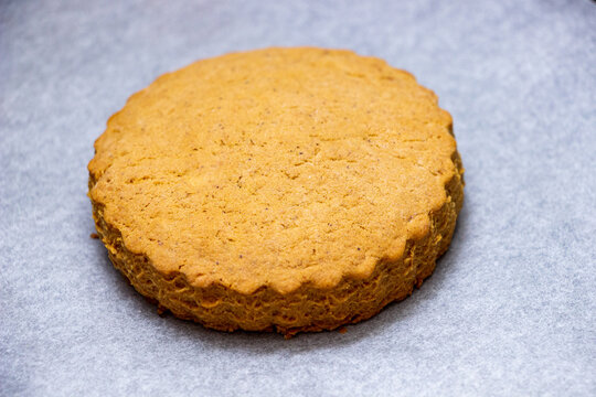 round golden-colored shortbread cookies with a wavy edge, classic shortbread, corn, product, yellow dough, 