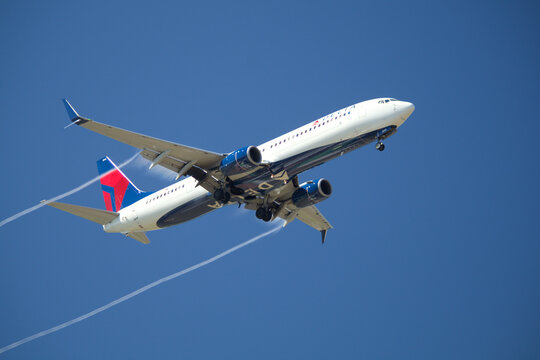 Delta plane in the air