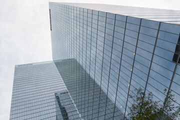 Obraz premium an abstract upward view of the Bay Adelaide Centre in the Financial District (Deloitte, Bay Adelaide East tower located at 8 Adelaide St and Scotiabank North Tower, 40 Temperance St, Toronto