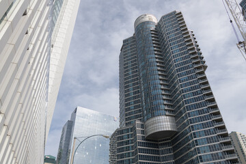 Obraz premium north elevation of Waterclub Condominiums, viewed from Harbour St, Toronto
