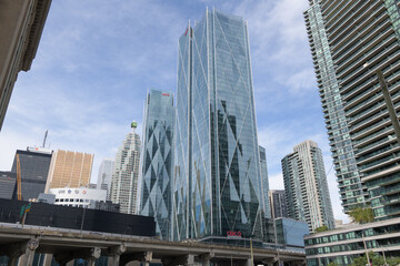 Obraz premium southwest elevation of CIBC Square, designed by WilkinsonEyre and Adamson Associates, located at 81 and 141 Bay St, Toronto