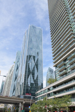 southwest elevation of CIBC Square, designed by WilkinsonEyre and Adamson Associates, located at 81 and 141 Bay St, Toronto