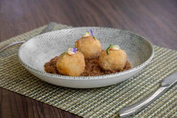 potato croquettes © Daniel Escobar Photo