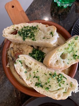 garlic bread