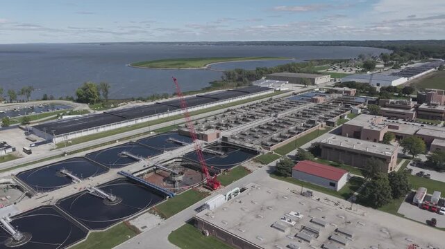 The Green Bay Metropolitan Sewerage District. It treats an average of about 30 to 41 million gallons of wastewater per day for the city of Green Bay, Wisconsin, and surrounding communities.