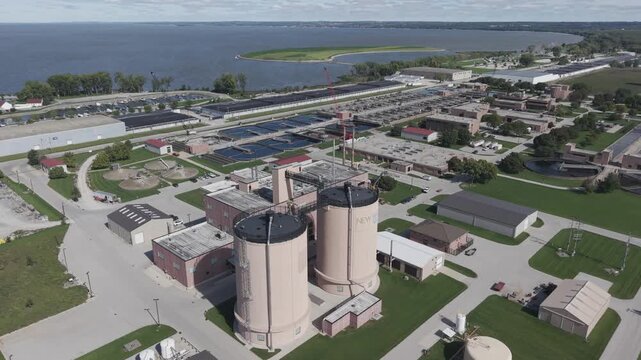 The Green Bay Metropolitan Sewerage District. It treats an average of about 30 to 41 million gallons of wastewater per day for the city of Green Bay, Wisconsin, and surrounding communities.