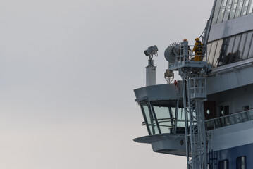 CRUISE SHIP - The command bridge and the crew working on ship maintenance   © Wojciech Wrzesień