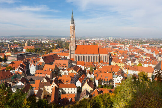 Germany, Bavaria, Landshut, Cityscape with St. Martin's Church