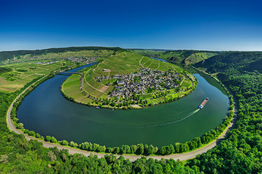 Aerial view of river Mosel meander in Minheim Germany