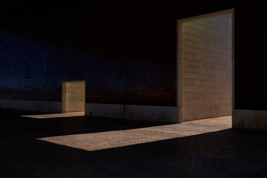 Portugal, Lisbon, Parque das Nacoes, sunlight and shadow, passage