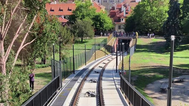 Praga - Tratto iniziale della nuova funicolare Petrin dalla cabina