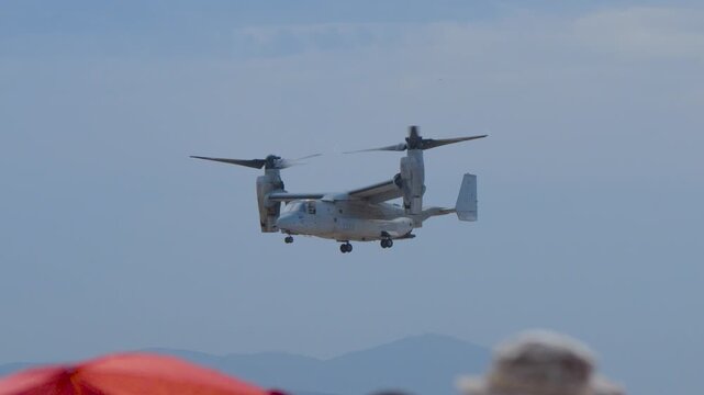 Osprey aircraft displaying vertical skills