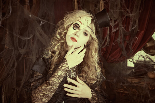 Mysterious Halloween Lady