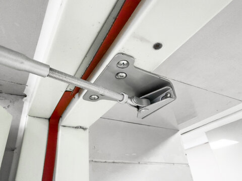 Innovative Bracket Design: Essential Hardware for Modern Construction and Architecture