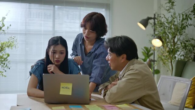 Investment Consultant,strategy,planning,Financial advisor and accounting concept.Group of business adviser meeting to analyze and discuss the situation on the financial report workplace office.