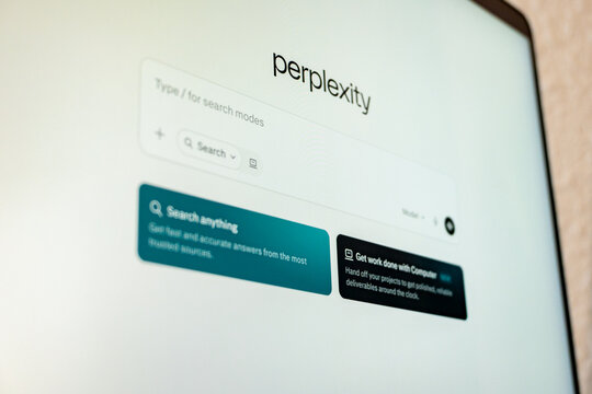 Mexico city, mexico, 06 04 2026, perplexity ai search engine website displaying intelligent results