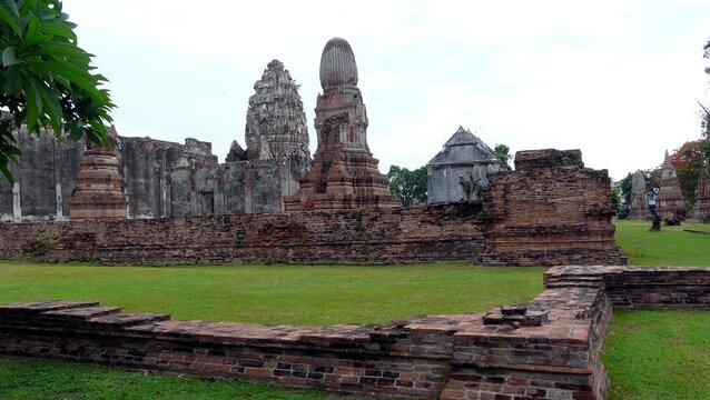 Wat Phra Si Rattana Mahathat, Lopburi Province,Thailand